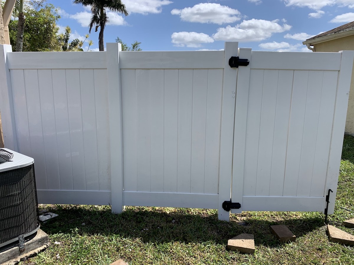 Fence Cleaning